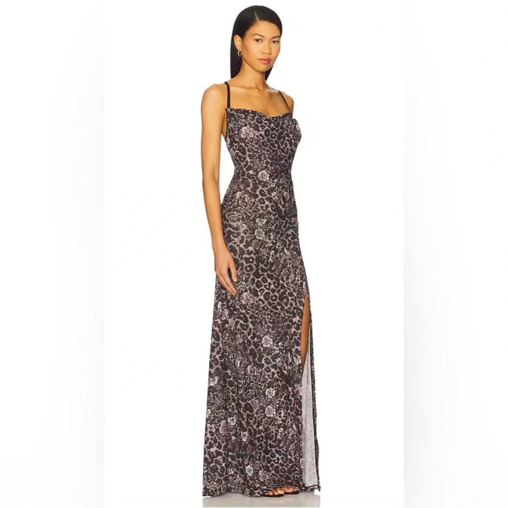 Concrete Jungle Maxi Slip NWOT black combo